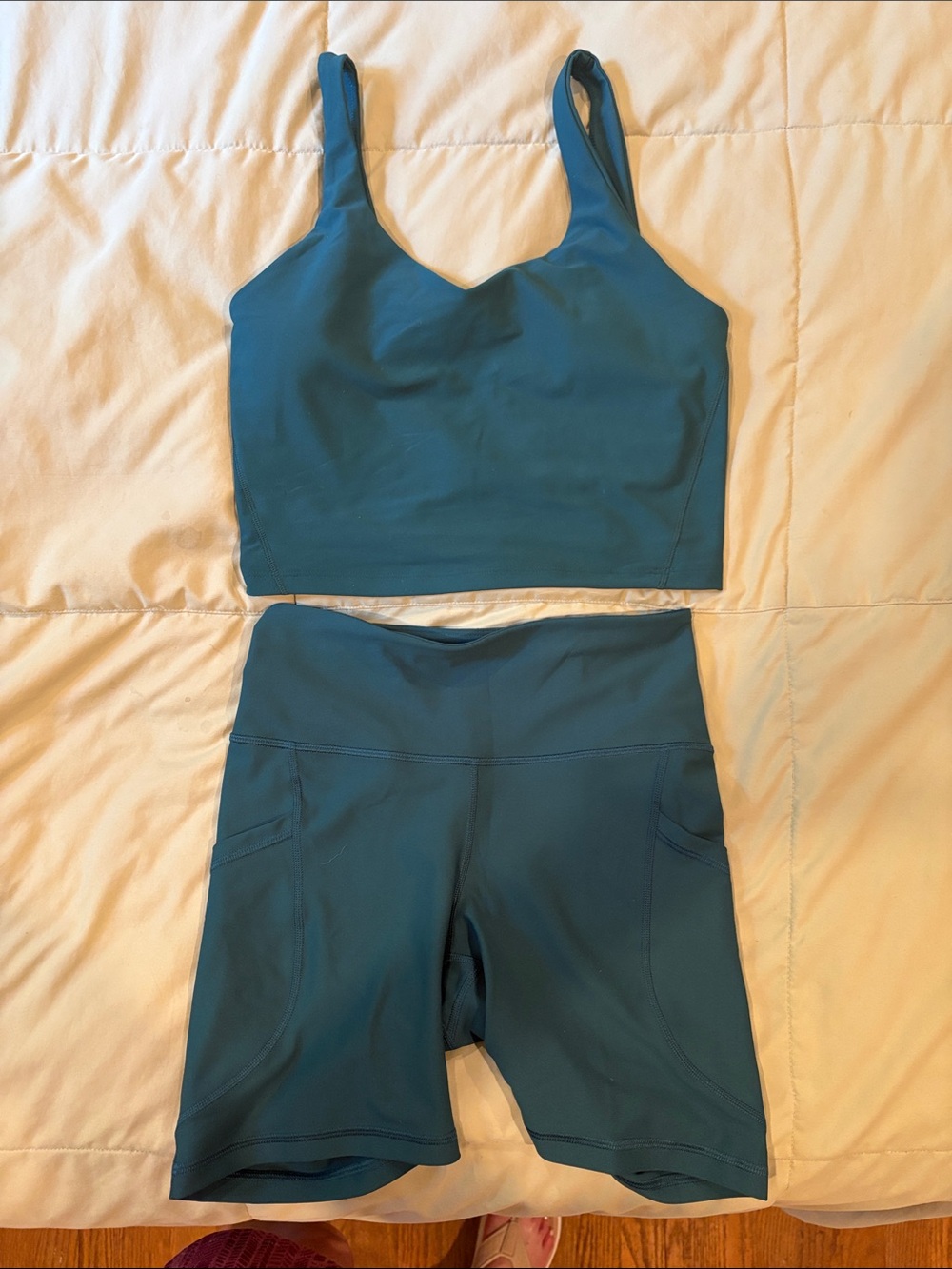 Old Navy Teal Active High-Rise Bike Shorts with pockets and Cropped bra top